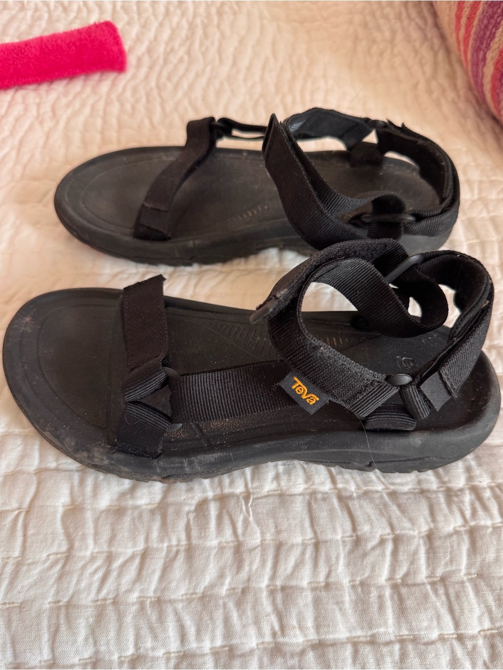 Teva size 8 sandal. EUC